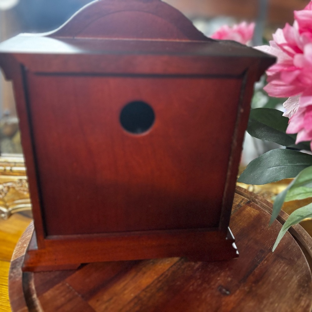 Bulova Brown Vintage Desk/Mantle Clock - Picture 4 of 4